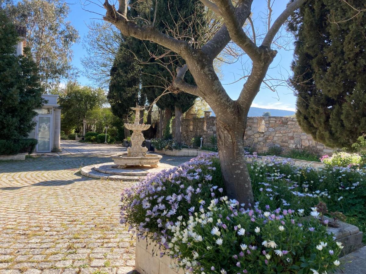 Gîte Comme à la maison Hyères Esterno foto